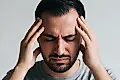 Головная боль у мужчин: почему это тревожный сигнал и когда обращаться к врачу