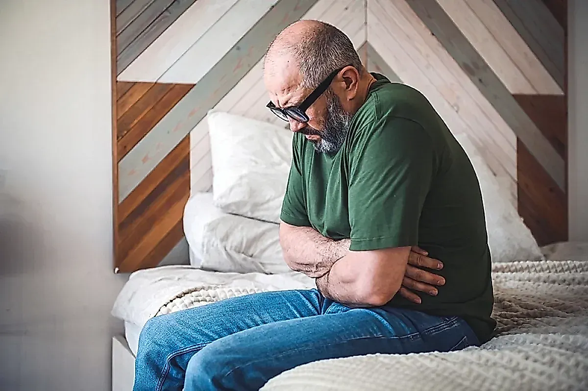 5 упражнений от врача Коноваловой для устранения запоров: неочевидные причины и простые практики