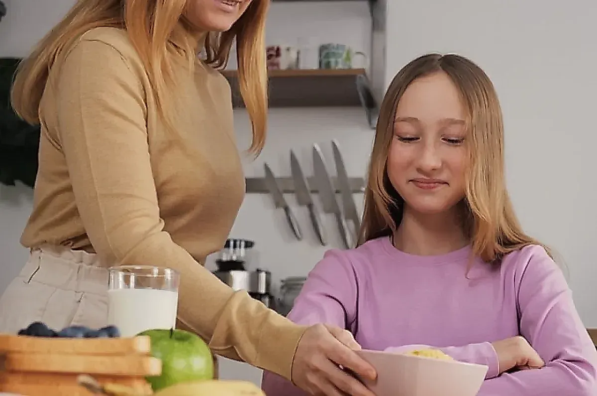 Как научить ребёнка правильно питаться: советы психолога Александры Аныкиной о здоровых пищевых привычках