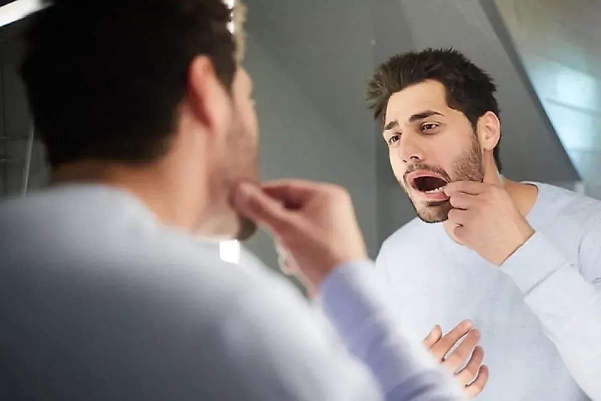 Рак кишечника и здоровье полости рта: как стоматологические проблемы могут указывать на онкологию