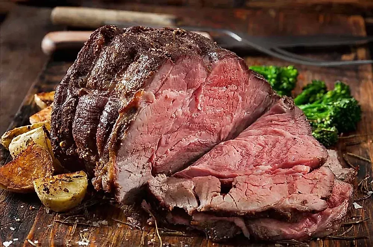 Мясо против деменции: почему пожилым важно не отказываться от говядины, свинины и баранины