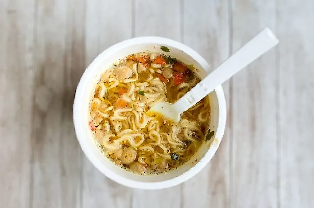 Диетолог Кованова: как часто можно есть лапшу быстрого приготовления без вреда для здоровья