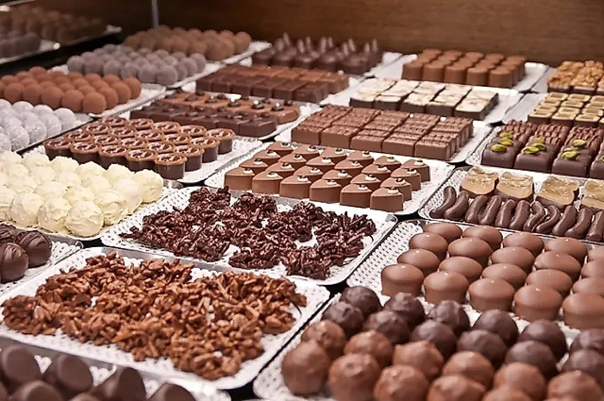 Какие конфеты самые вредные для здоровья: объясняет диетолог София Кованова