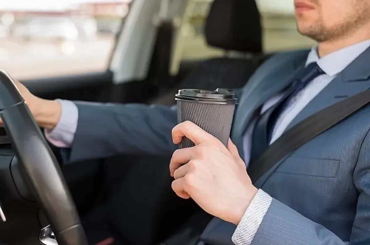 Растворимый кофе и сонливость за рулём: мнение врачей о рисках для водителей