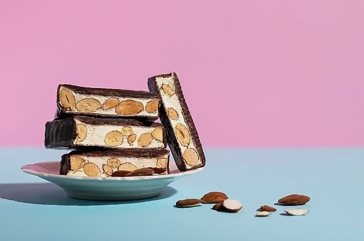 Врач-эндокринолог Антон Поляков: кому противопоказаны сладкие батончики и мюсли