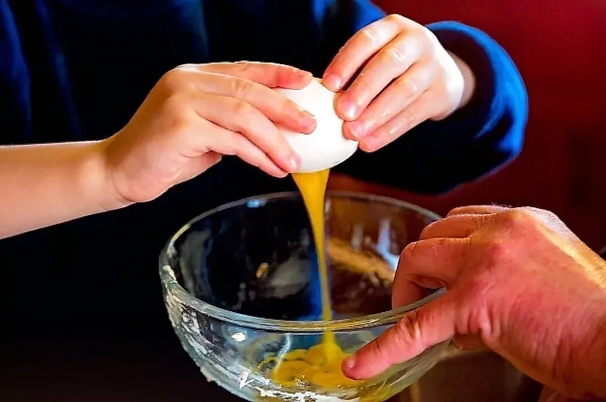 Приготовление еды дома снижает риск деменции: результаты исследования