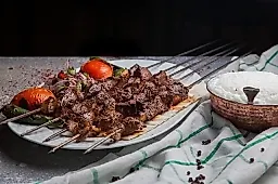 Опасность шашлыка с черной корочкой: советы гастроэнтеролога