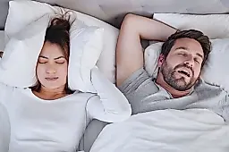 Храп мужа и слух жены: как ночной шум влияет на здоровье женщины и отношения в семье