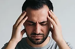 Головная боль у мужчин: почему это тревожный сигнал и когда обращаться к врачу
