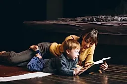 Развитие речи у детей: как экраны и ошибки родителей мешают говорить, советы психологов