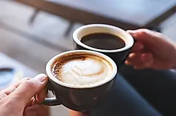 Кофе и лекарства: опасное сочетание. Какие таблетки нельзя запивать кофеином по мнению врача Сафонова