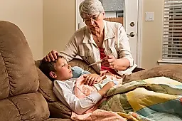 Мифы о лечении ОРВИ у детей: что говорят врачи о витамине С, прогреваниях и питании