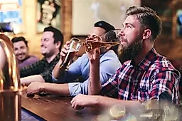 Безалкогольное пиво: сколько можно пить без вреда для здоровья? Мнение диетолога Антона Полякова