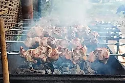 Шашлык без вреда: какие продукты опасно сочетать и как правильно готовить мясо на природе