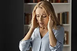 Головокружение при подъёме: причины, безопасный алгоритм действий и профилактика от эксперта