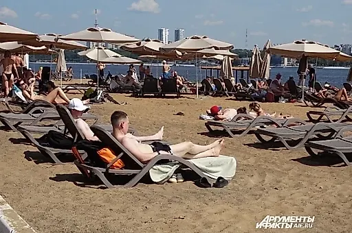 Летняя ангина и отит: как не заболеть в жару от кондиционера и мороженого