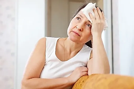 Мигрень: почему нельзя терпеть головную боль и как её контролировать — объяснение невролога Елены Акимовой