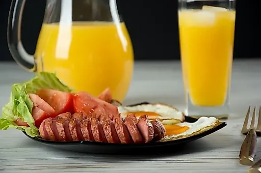 Пять продуктов, которые медленно вредят здоровью: мнение гастроэнтеролога